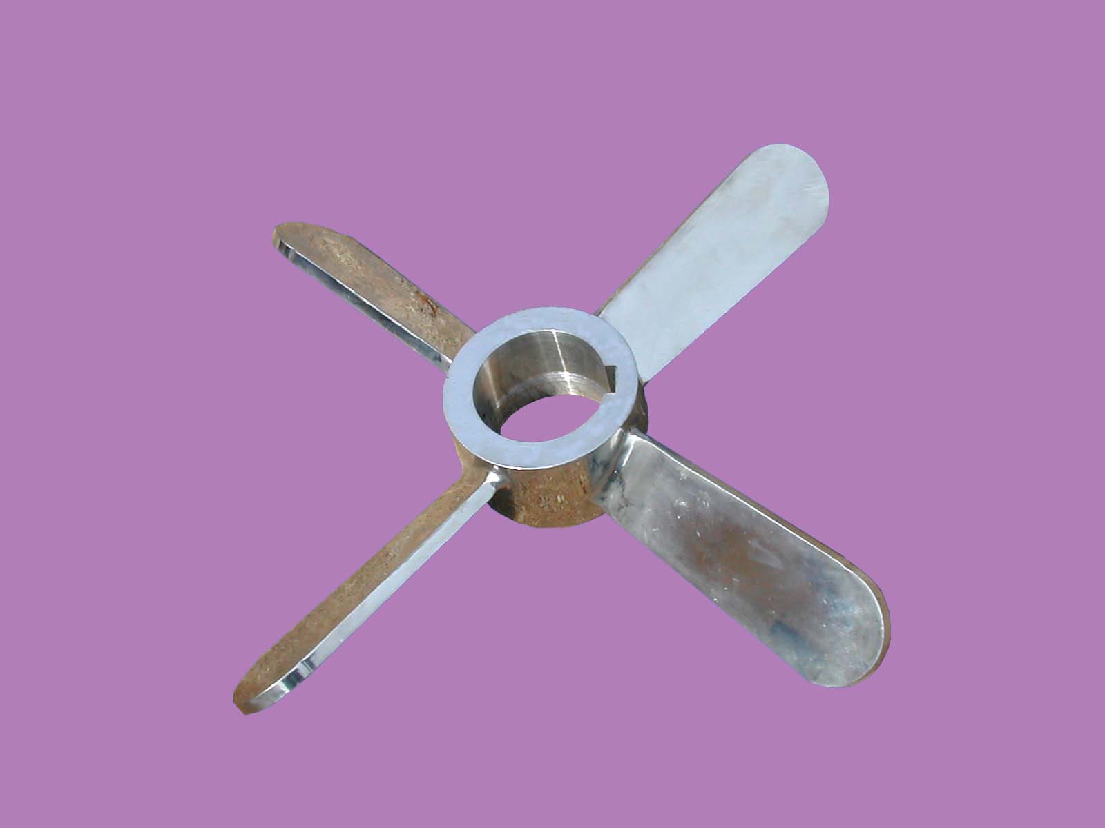 四叶旋桨式搅拌器